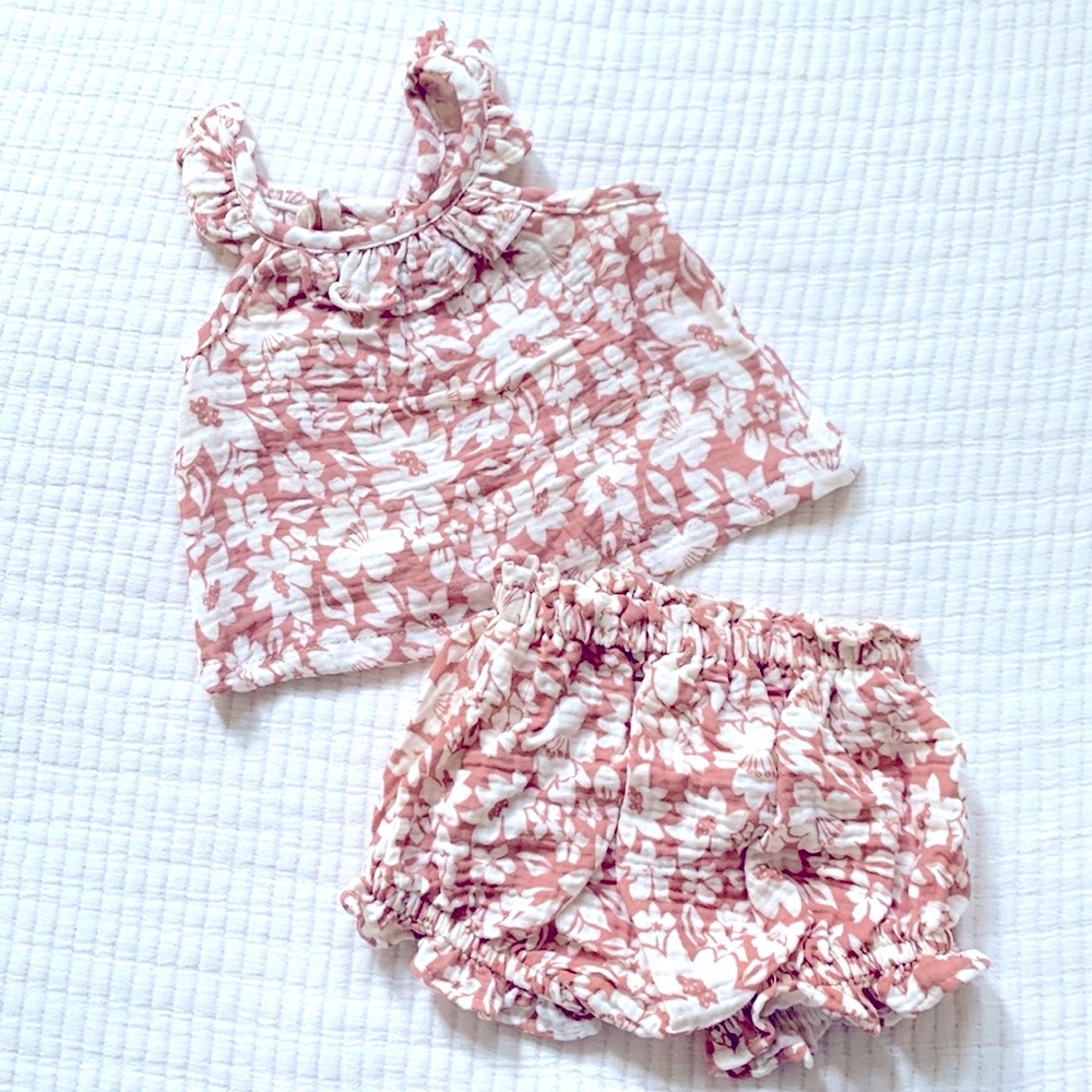 Grayson Collective Baby Boho Floral Two Piece Set. Size 0-3 months. - Picture 3 of 13